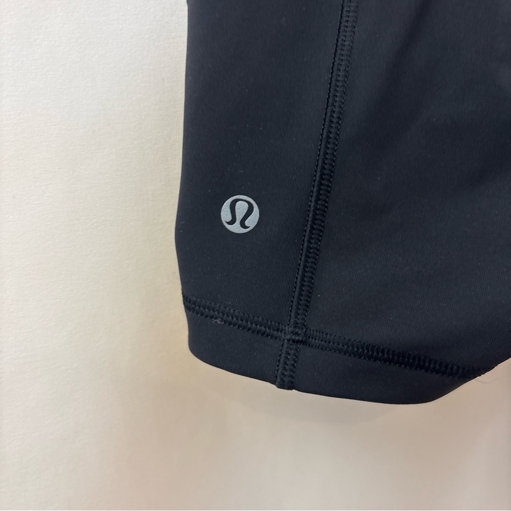 Lululemon Athletica Black Compression Bike Shorts Pockets Size 2 - Picture 9 of 9